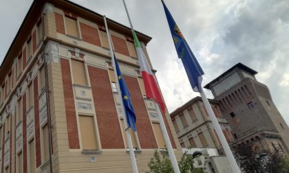 Funerali di Stato per le vittime di Genova, bandiere mezz'asta