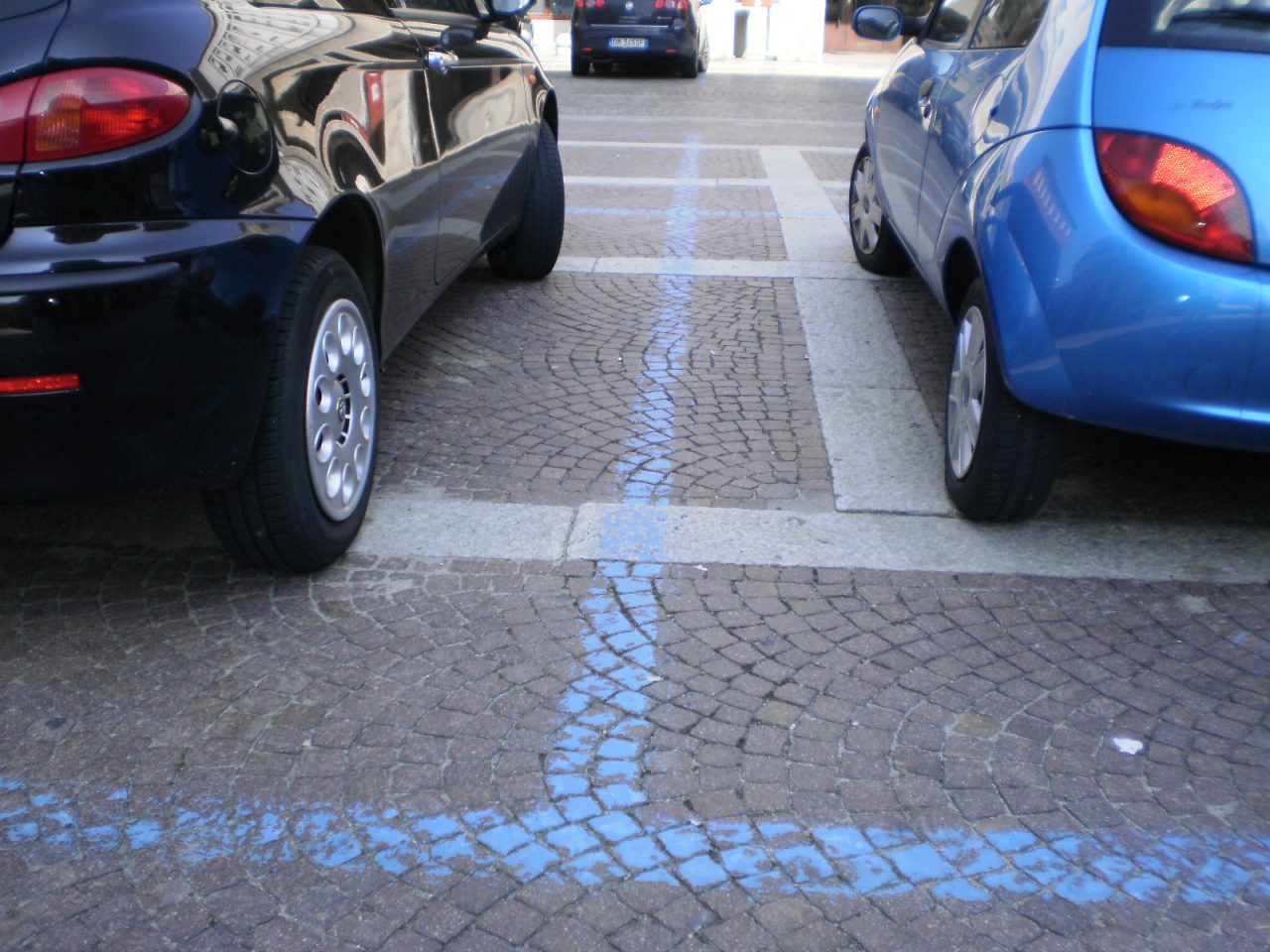 Zone blu, da lunedì 27 si torna a pagare