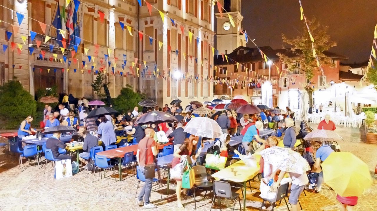 Il maltempo annulla la tradizionale “cena in Giallo Rosso e Blu”