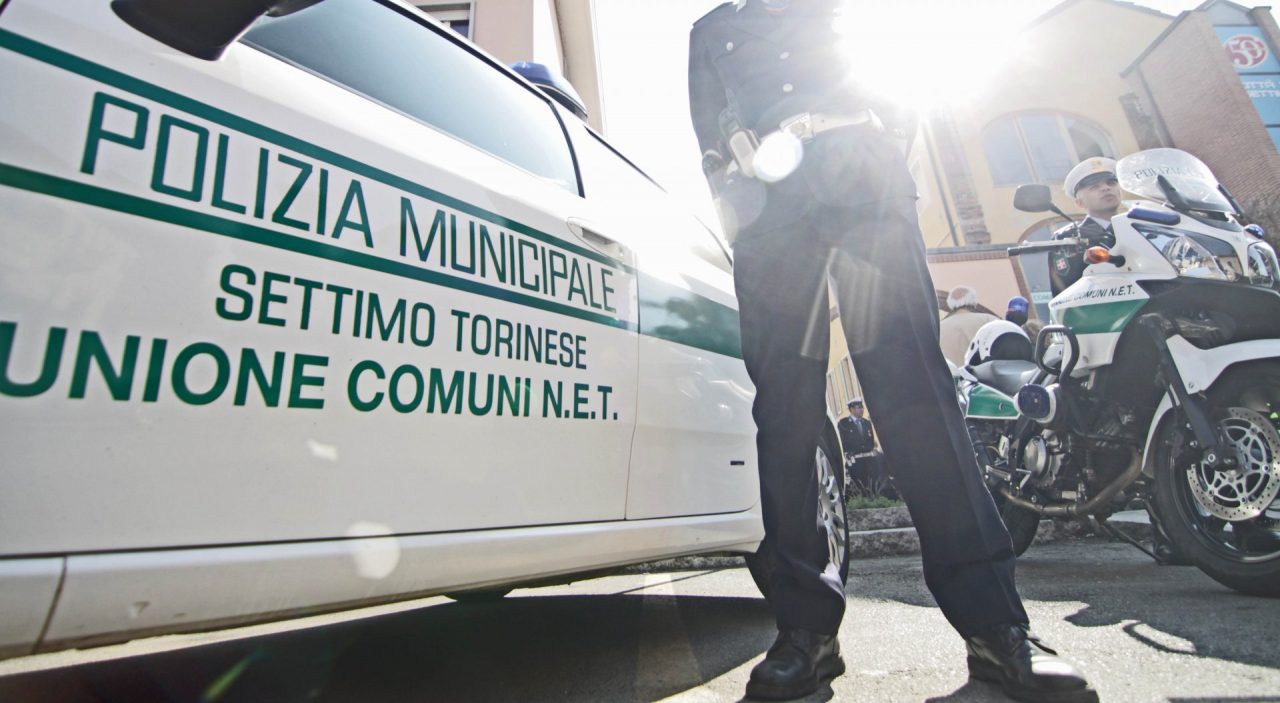 Voucher di sosta in bocca per nascondere che era contraffatto