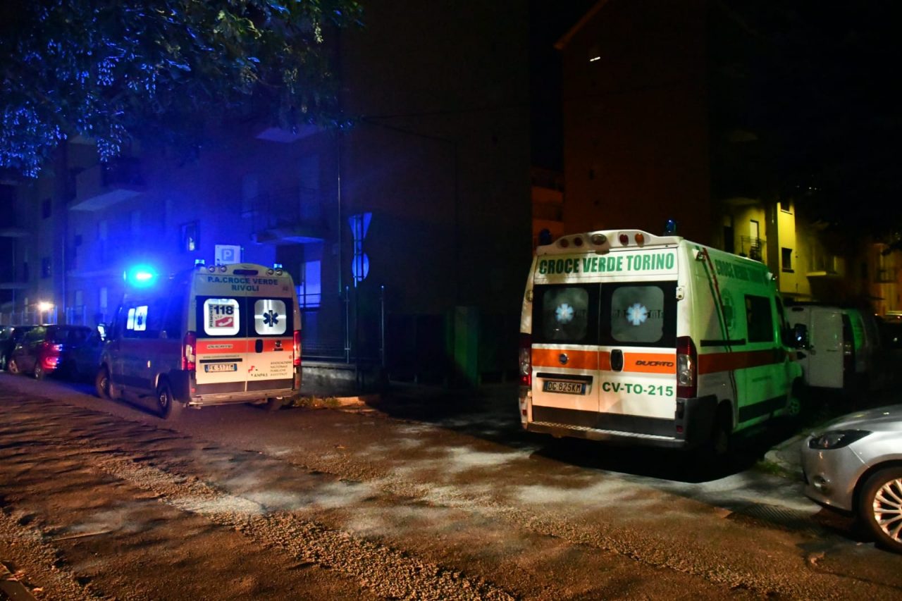 Operatori del 118 aggrediti e picchiati, denunciato un giovane