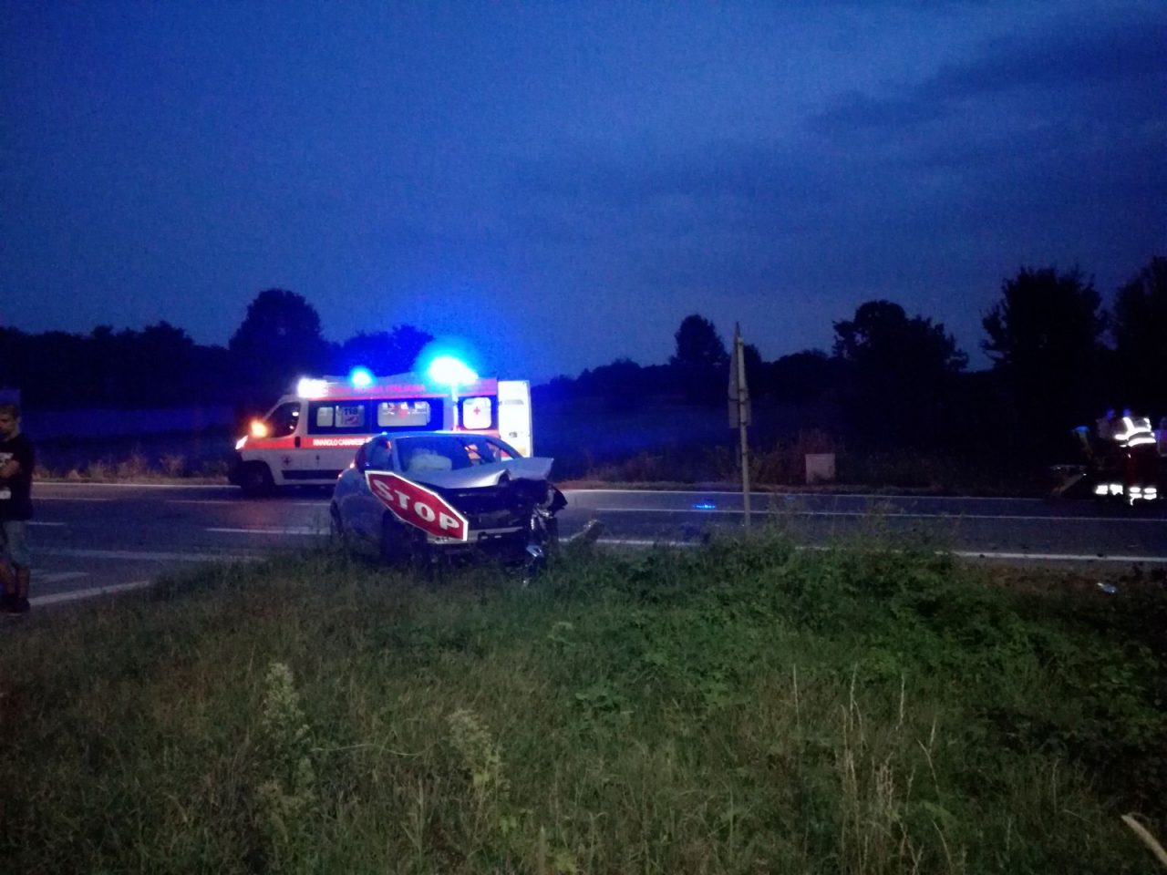 Pauroso incidente in via Circonvallazione a San Giorgio: 4 ragazzi in ospedale