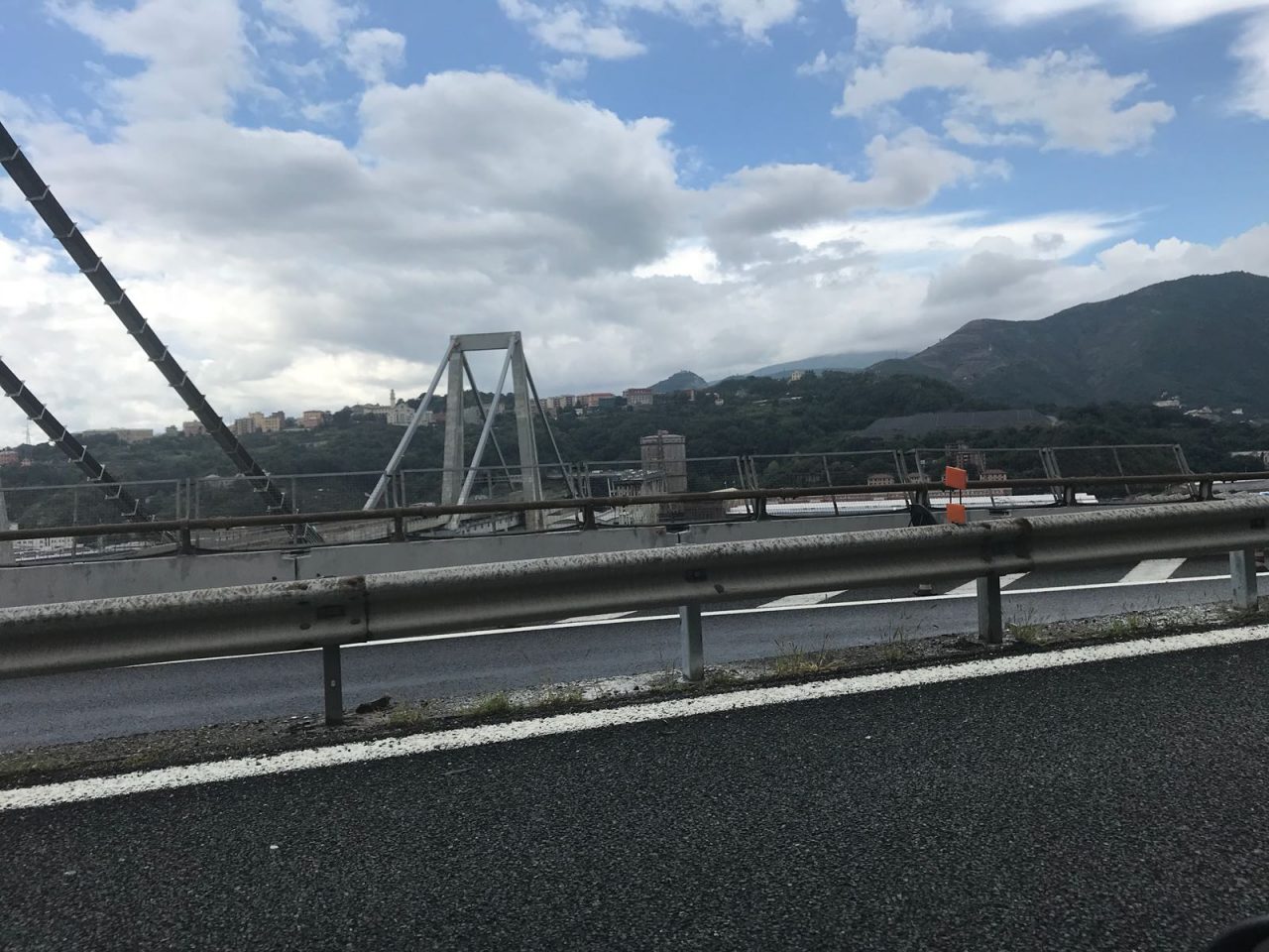 Crollo del ponte di Genova, Settimo si prepara a partire FOTO E VIDEO