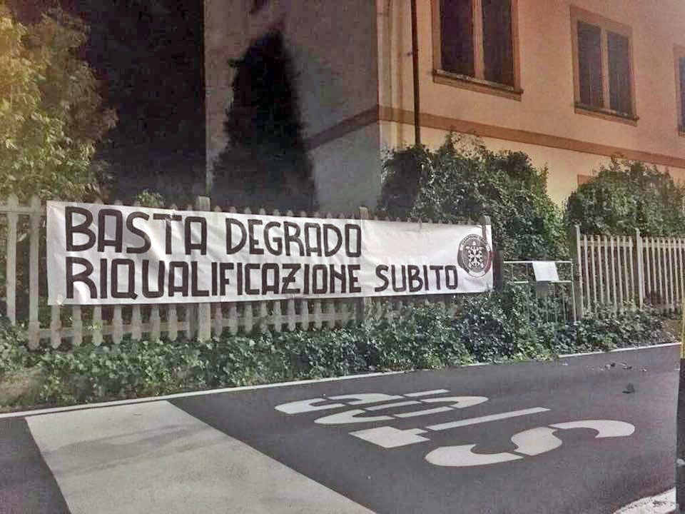 Hotel dei disperati: dopo lo sgombero lo striscione di Casa Pound