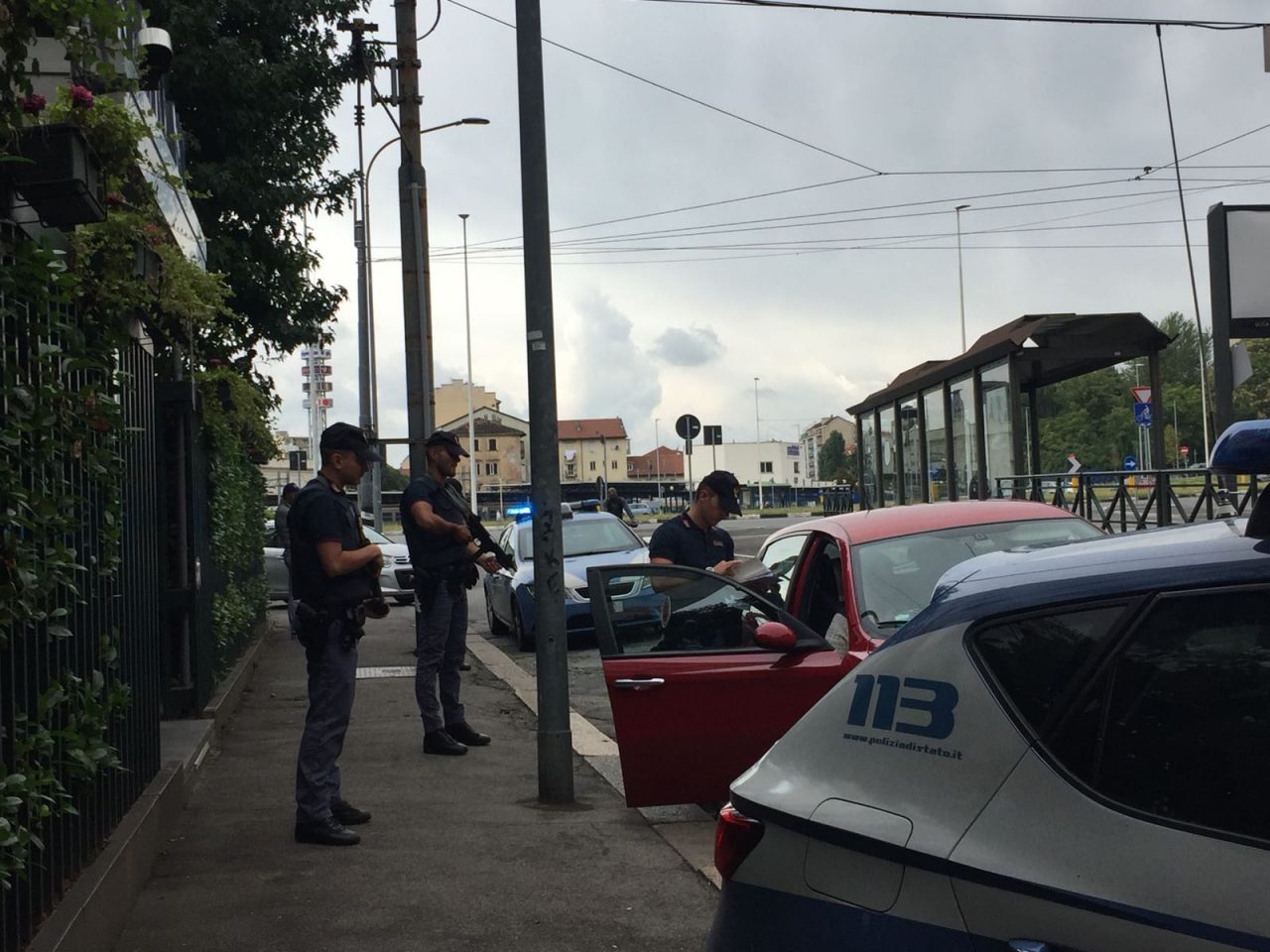 Controlli stradali, cinque stranieri portati all’Ufficio immigrazione