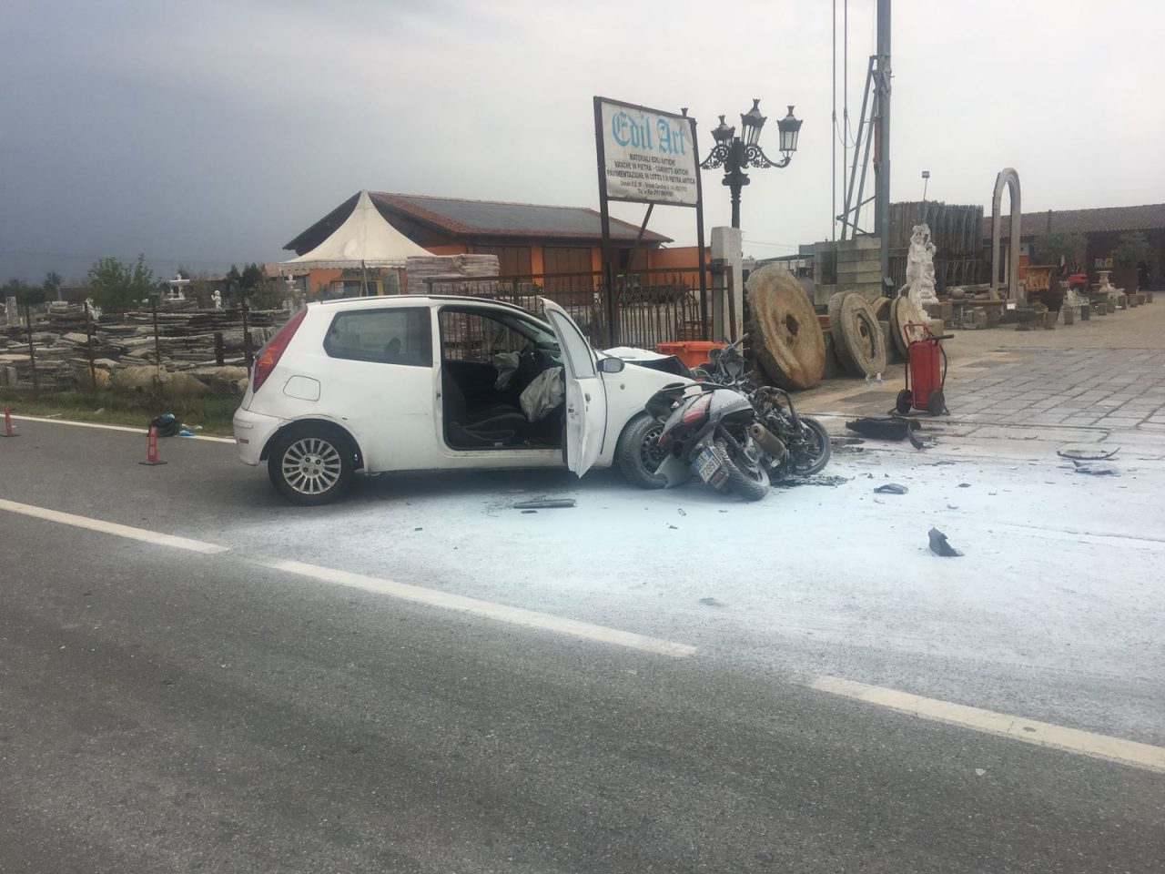 Auto contro scooter a Caluso: un morto ECCO CHI E’