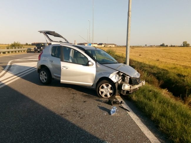 Incidente con un ferito: soccorso dal 118 che passava per caso