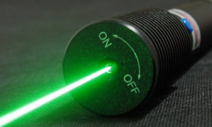Raggi laser contro i piloti, indaga la Procura