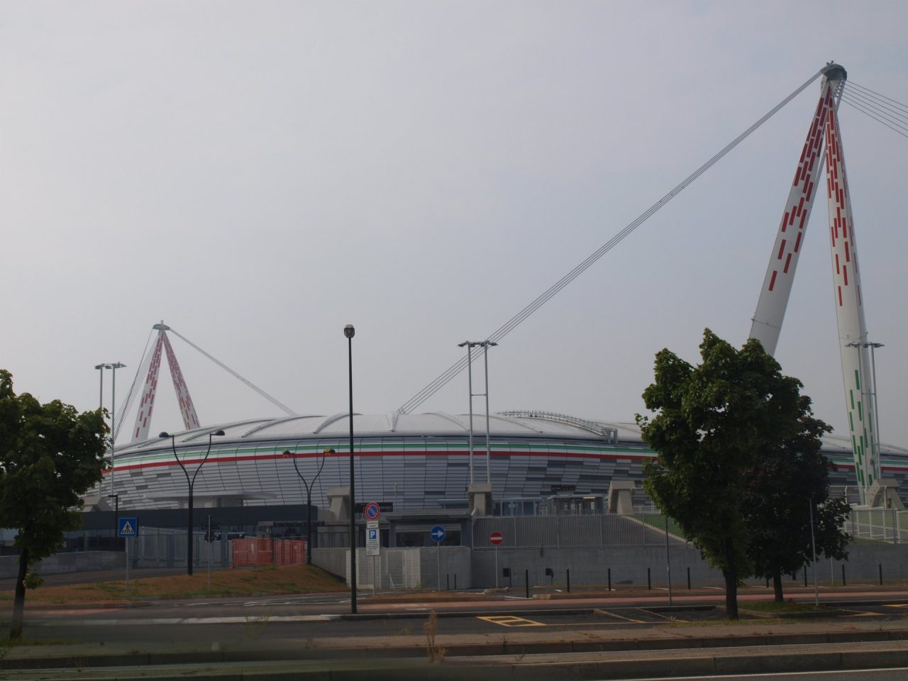 Juventus Ajax, 4 abusivi fuori dallo stadio