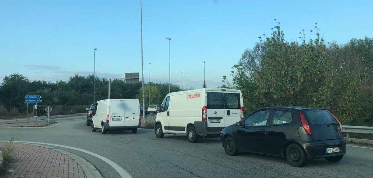 Tamponamento in stradale Torino, traffico in tilt