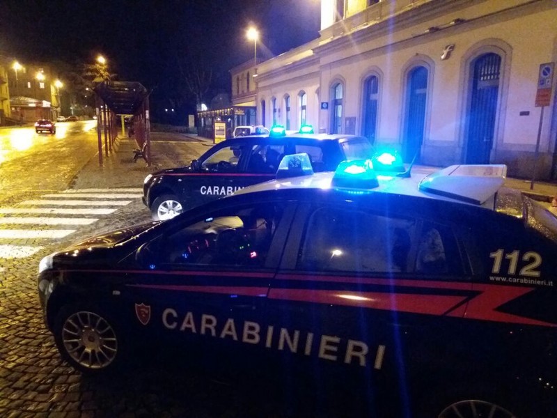 Prometteva posti di lavoro in aeroporto: era una truffa