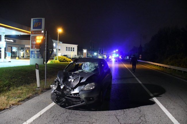 Arrestata la giovane che ha investito e ucciso i due marocchini:era ubriaca