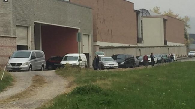 Scandalo tempio crematorio: resti umani in scatoloni