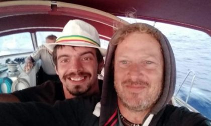 Velisti dispersi, messaggi anonimi alla moglie del lanzese Revello: "Speronati da un cargo"
