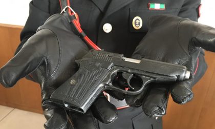 Armi modificate, uomo di 58 anni arrestato dai carabinieri