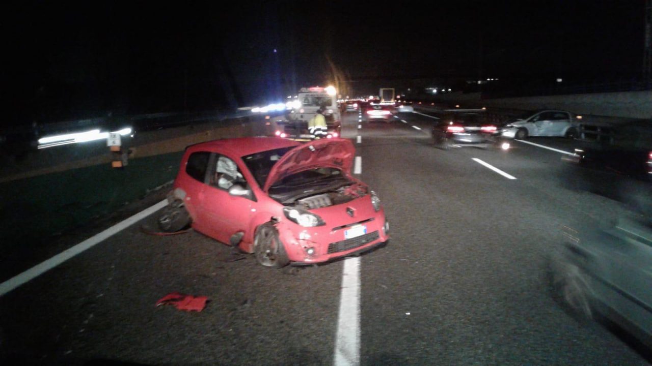 Incidente sulla Torino-Milano, due feriti in ospedale