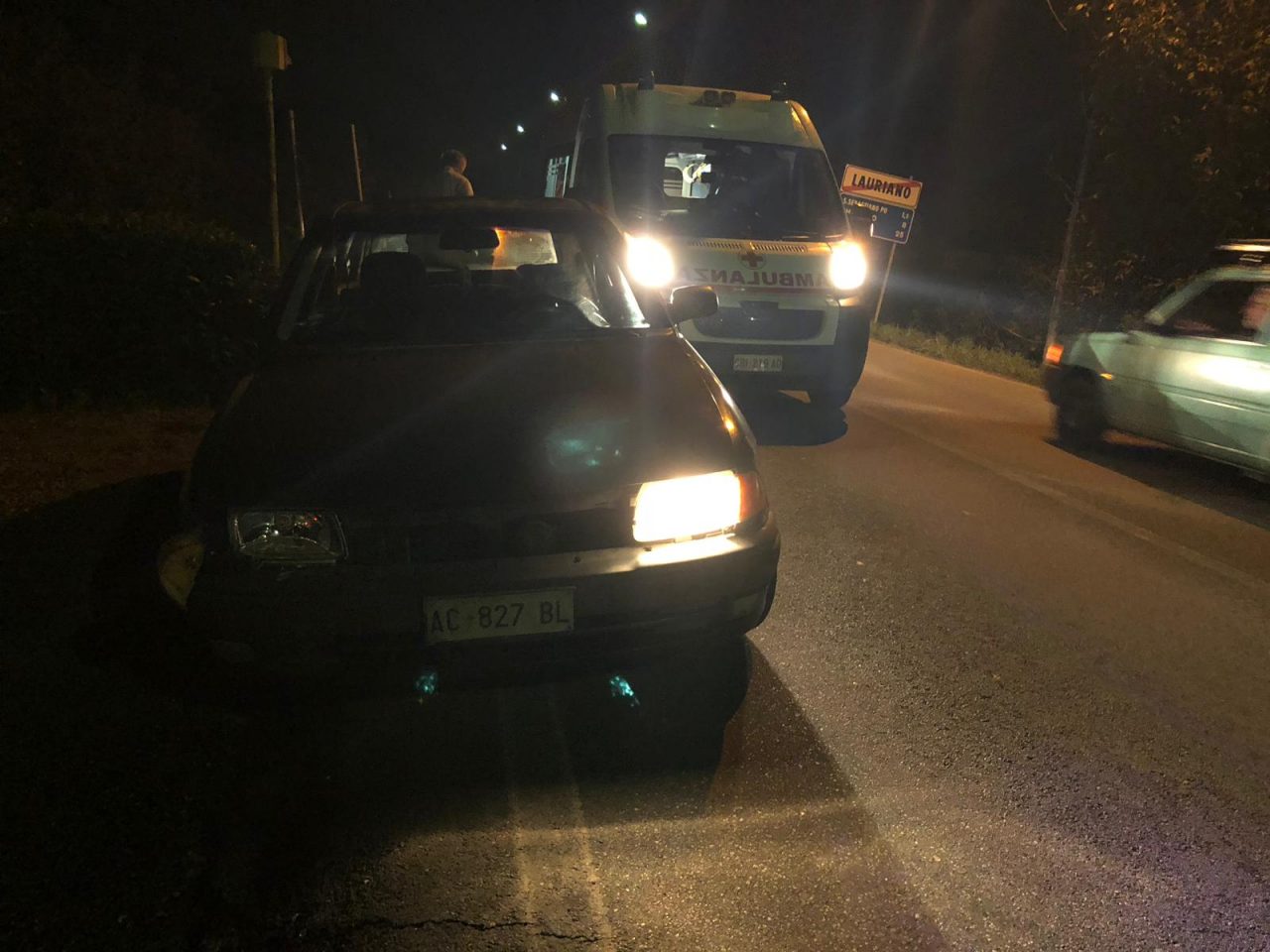 Incidente al semaforo, tre auto coinvolte