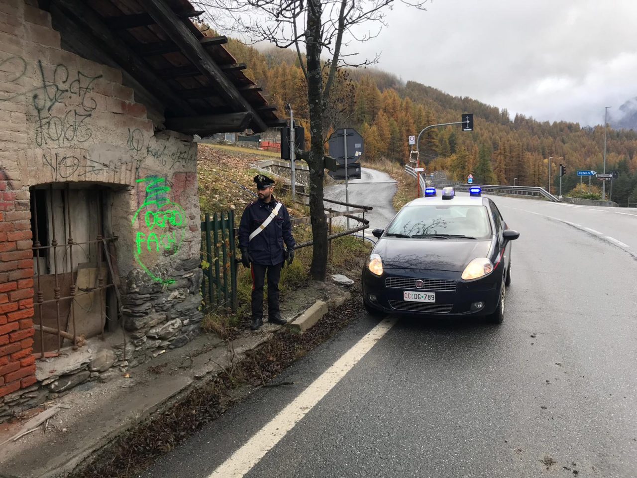 Scrive “Sei morto” su un muro, francese denunciato