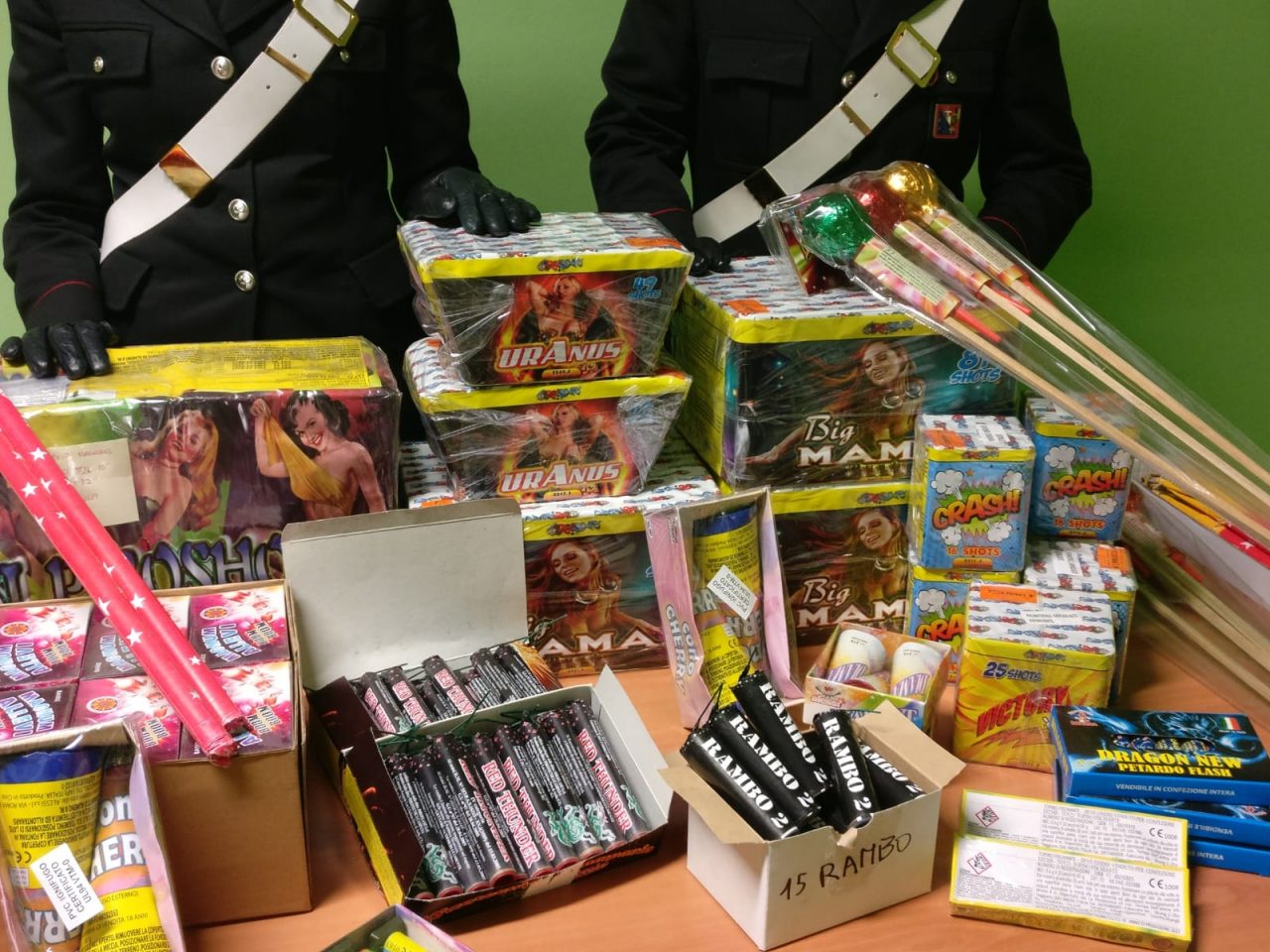 fuochi d'artificio sequestrati