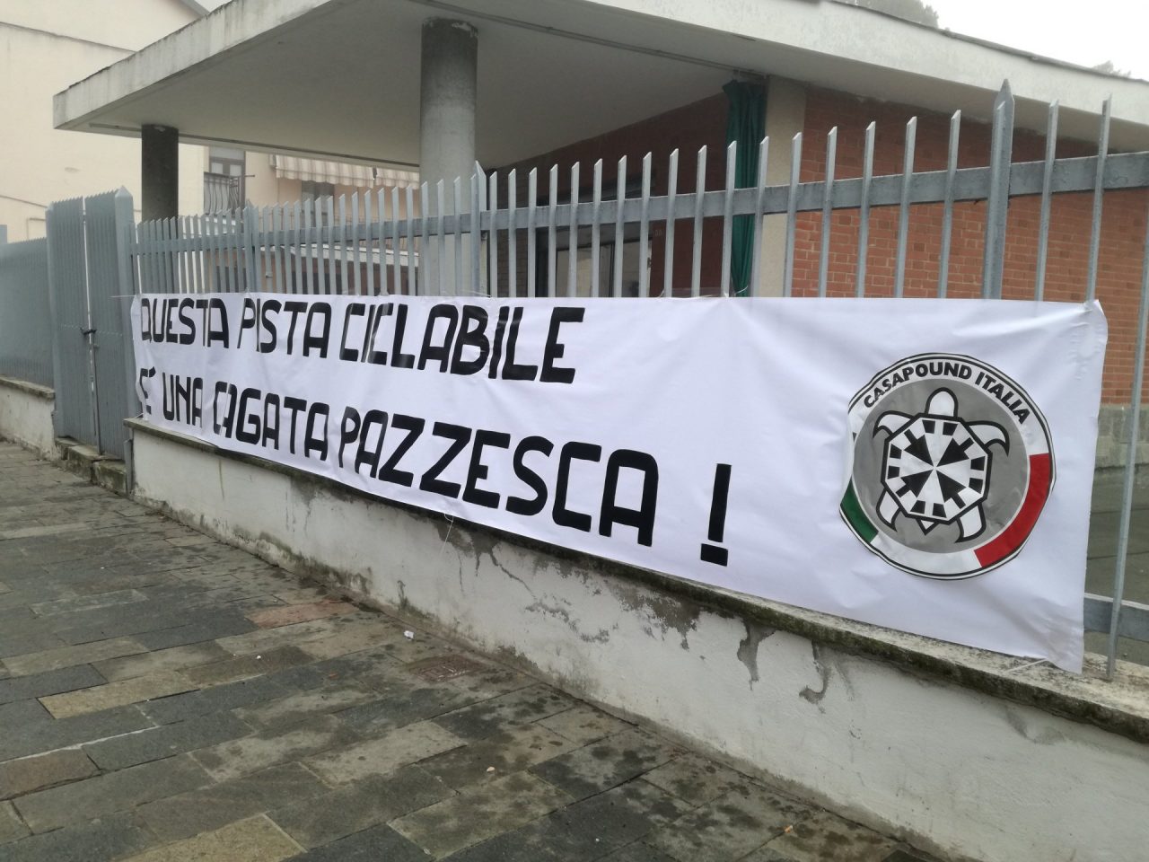 Casapound Torino contro la pista ciclabile di Settimo
