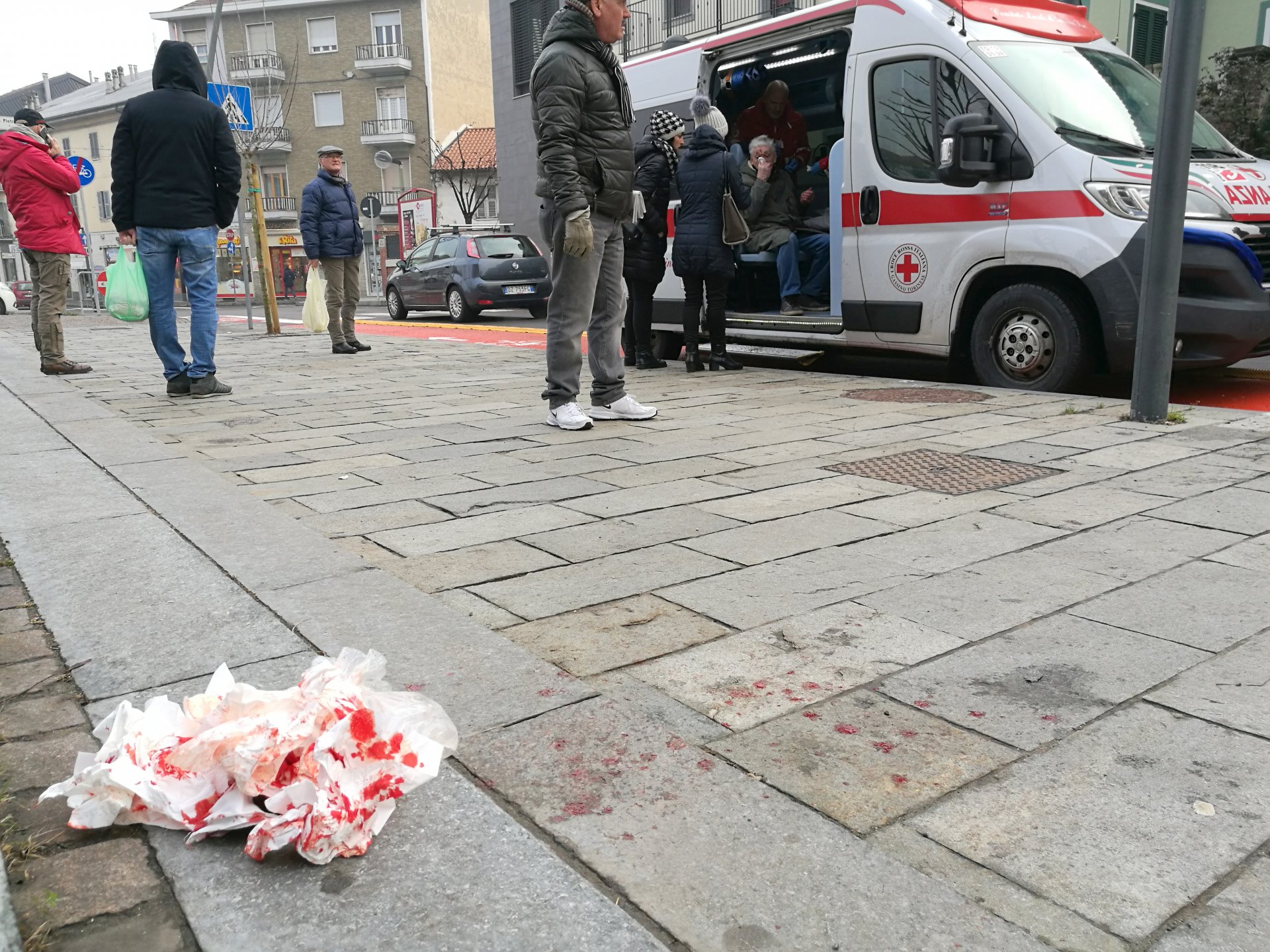 Pista ciclabile pericolosa: due incidenti a distanza di poche ore