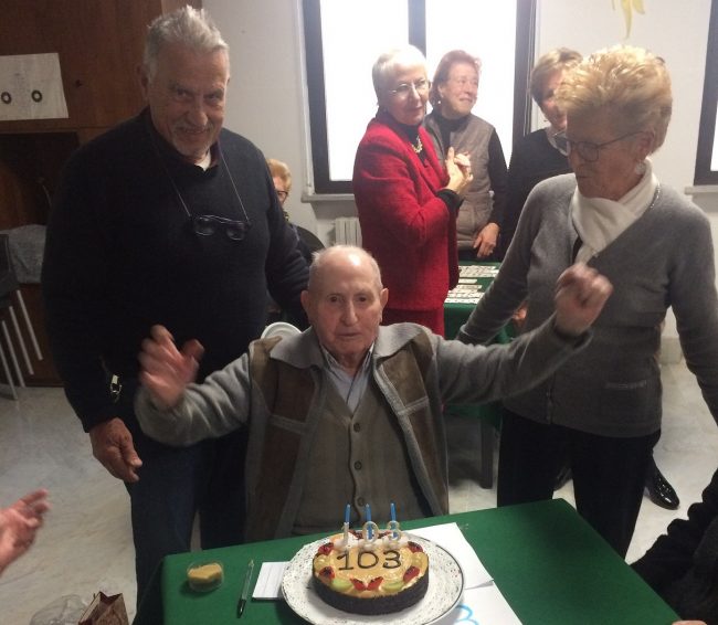 Automobilista record con la patente a 103 anni