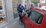 Paura in via Italia, auto impazzita sfonda la vetrina dell'edicola