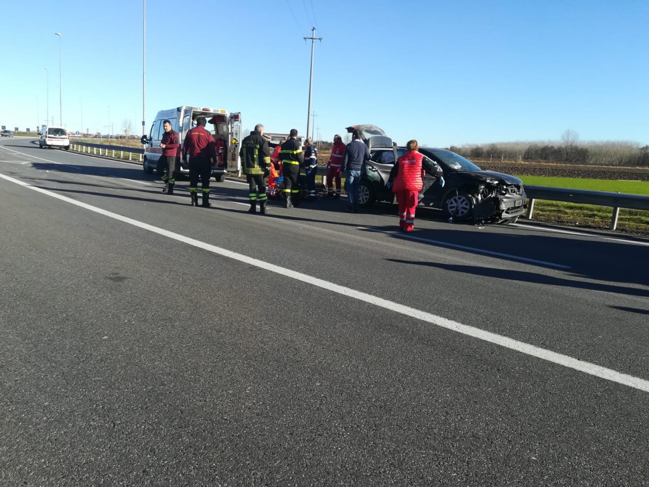 Incidente stradale: scontro frontale sulla circonvallazione di Verolengo