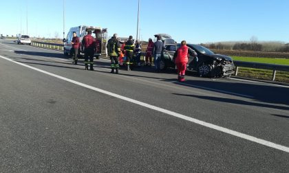 Incidente stradale: scontro frontale sulla circonvallazione di Verolengo