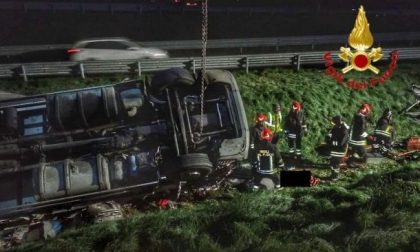 Tragedia sulla A4 camion fuori strada, autista morto