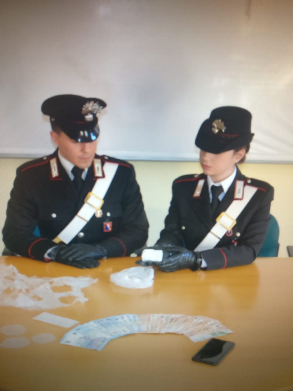 Settimese arrestato per spaccio, aveva 102 grammi di cocaina