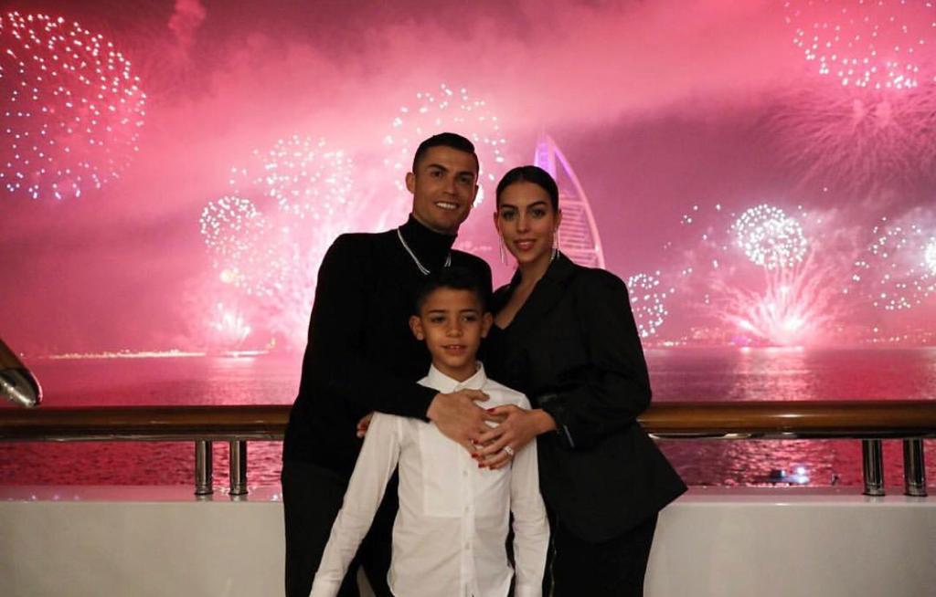 Cristiano Ronaldo compra una Rolls Royce da oltre 400.000 euro con targa 007