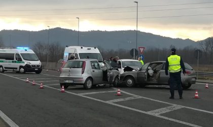 Incidente a Chivasso Ovest: tre auto coinvolte