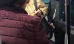 Insulti razzisti sul treno per Torino: "Vai via, schifosa"
