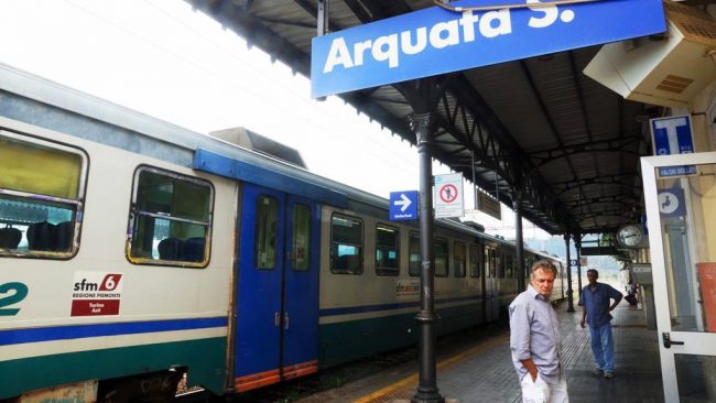 Capotreno picchiata da un gruppo di ragazzi