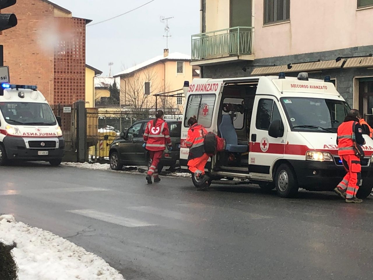 Uomo colto da un malore in mezzo alla strada a Brusasco E’ MORTO