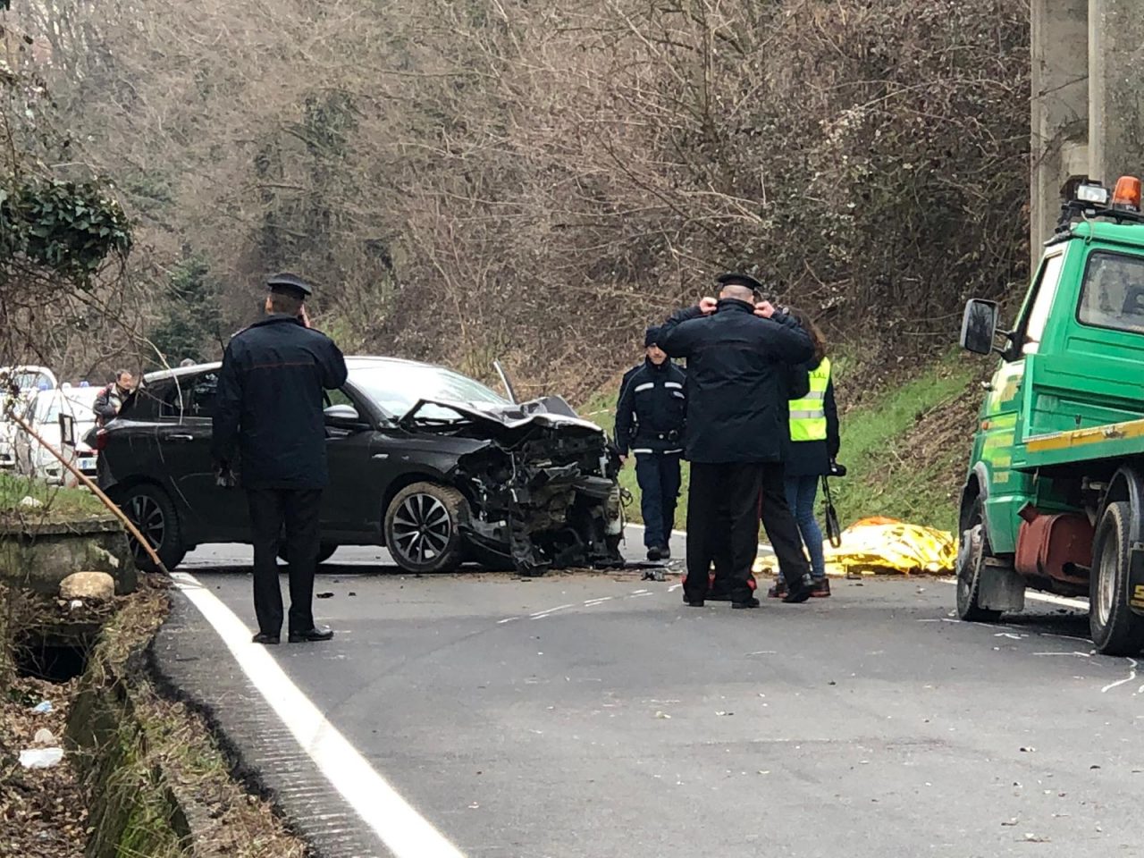 Cantonieri uccisi travolti da un’auto, indagato l’uomo alla guida IL VIDEO