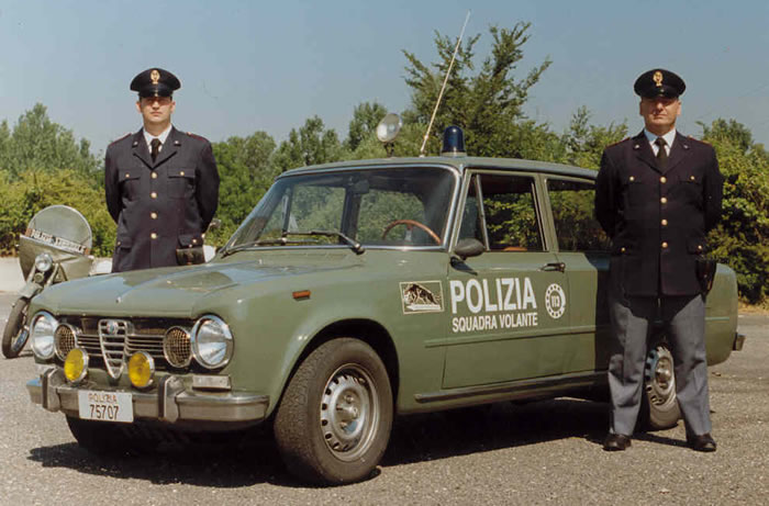 Automotoretrò, uno stand per la Polizia di Stato