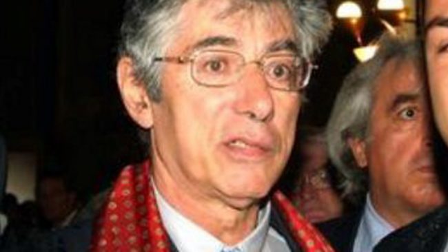 Umberto Bossi colto da un malore: è in rianimazione