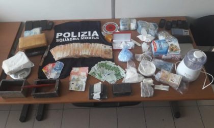 Arresti e chili di cocaina e hashish sequestrati