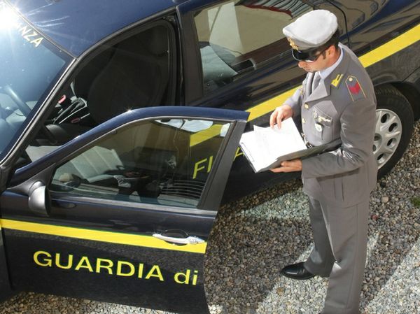 Farmaci illegali sequestrati all’aeroporto di Caselle