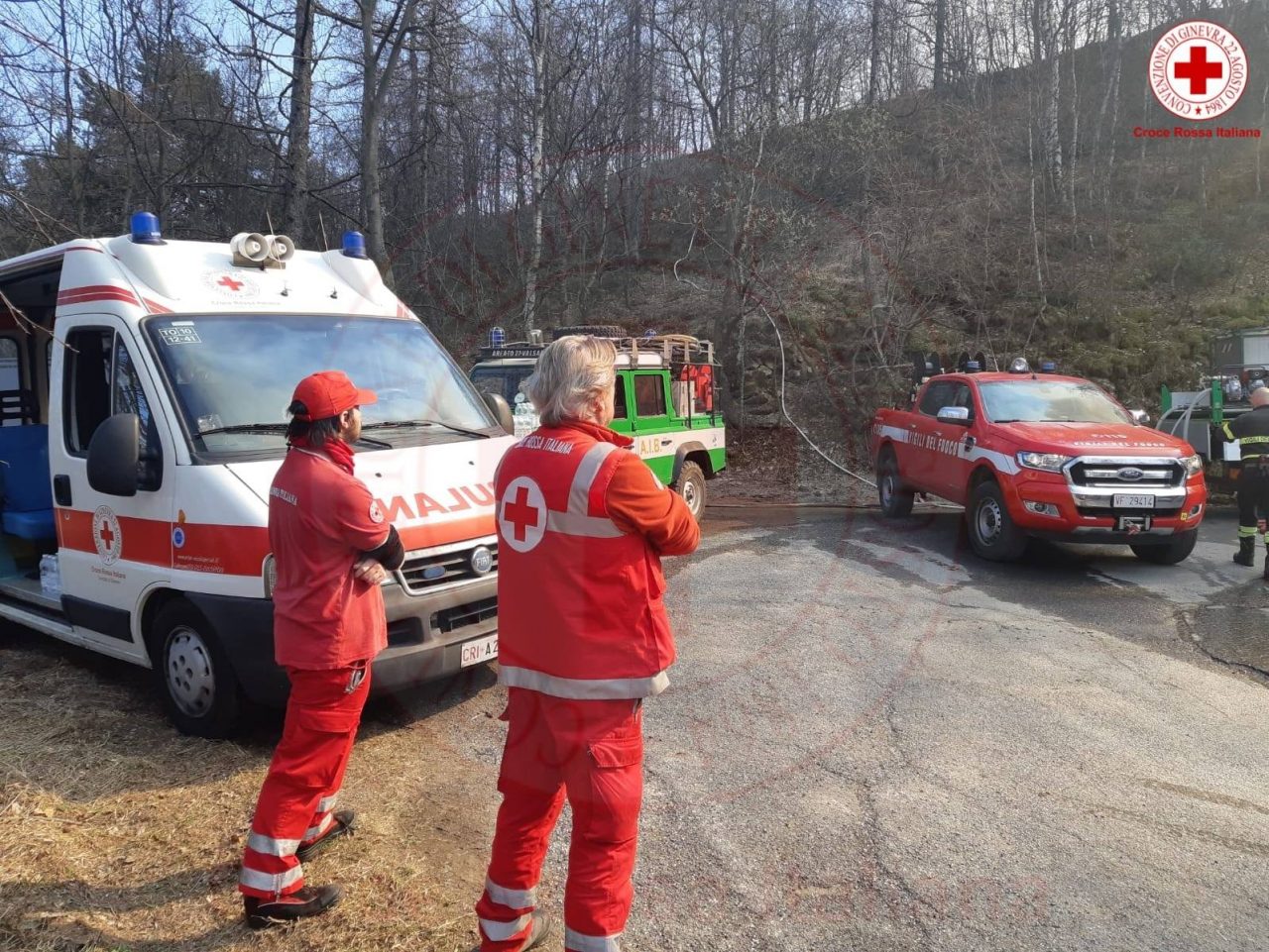 Incendio boschivo a Giaveno, la macchina dei soccorsi