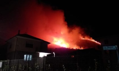 Brucia la montagna: caccia ai piromani