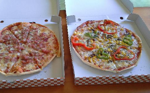 Pizza da asporto: il cartone potrebbe essere velenoso
