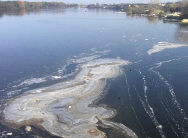 Scarichi illeciti nel lago, sequestrati due impianti