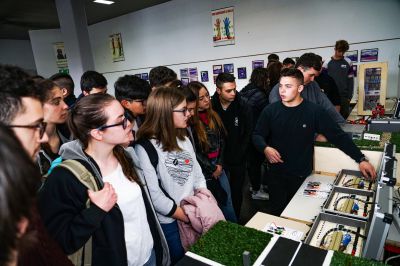 Dopo il terremoto, il gemellaggio tra gli istituti di Settimo e Macerata