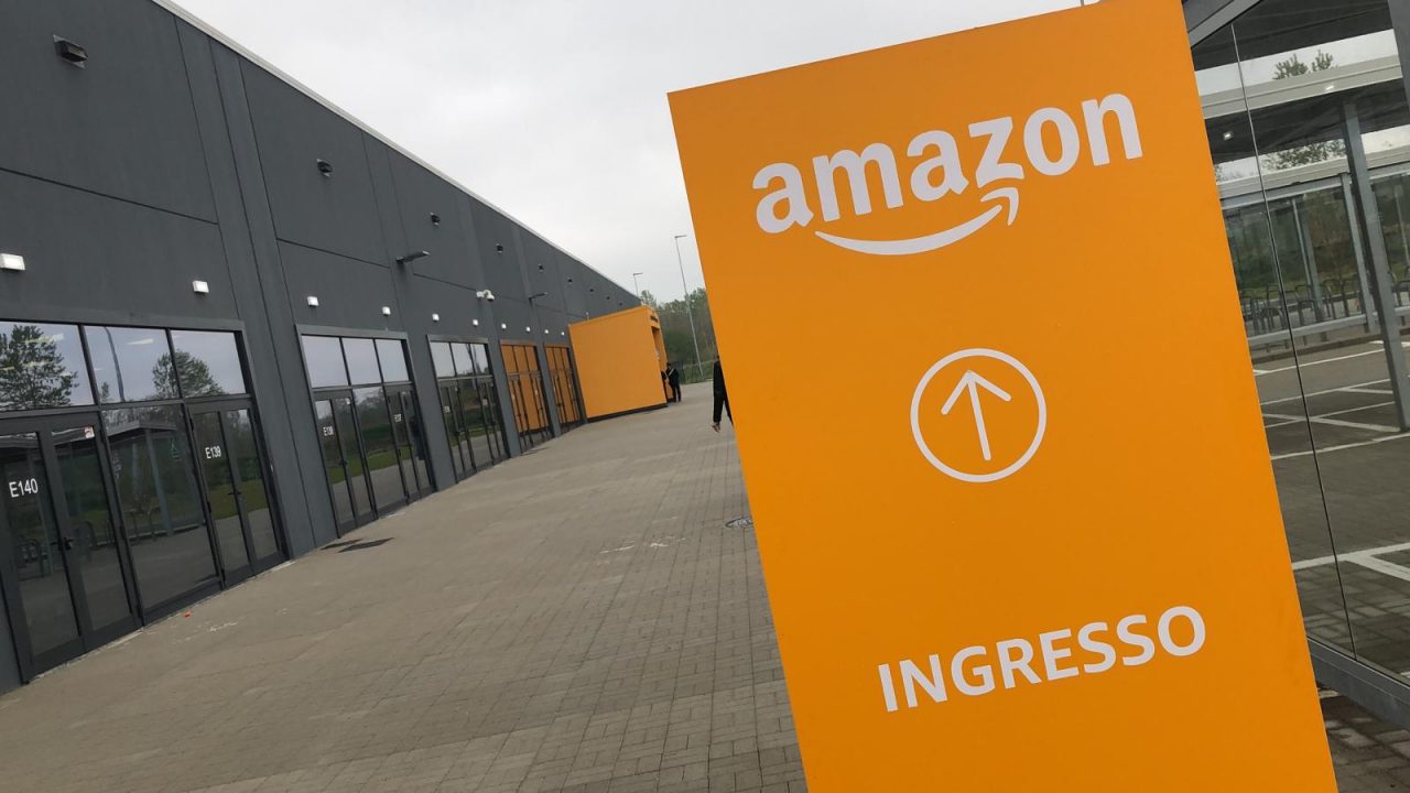 Amazon, recruitment day domani: grande opportunità per chi cerca lavoro