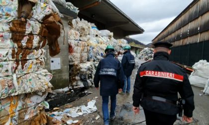 Sequestrate duemila tonnellate di rifiuti in capannoni adibiti a discariche abusive LE FOTO