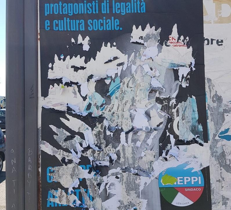 Strappato il manifesto elettorale del candidato Arlotta