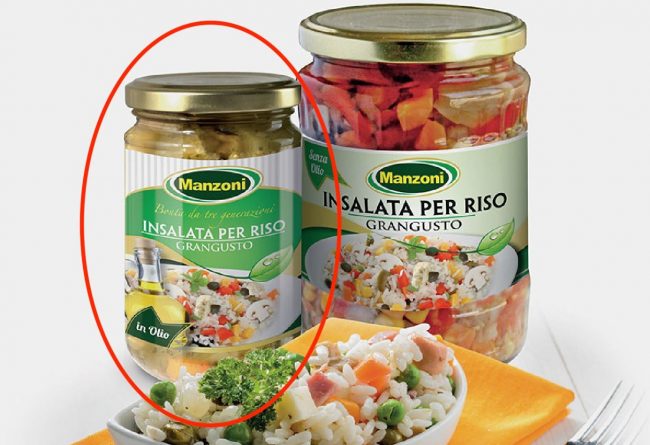 Frammenti di vetro nei vasetti dell’insalata per riso